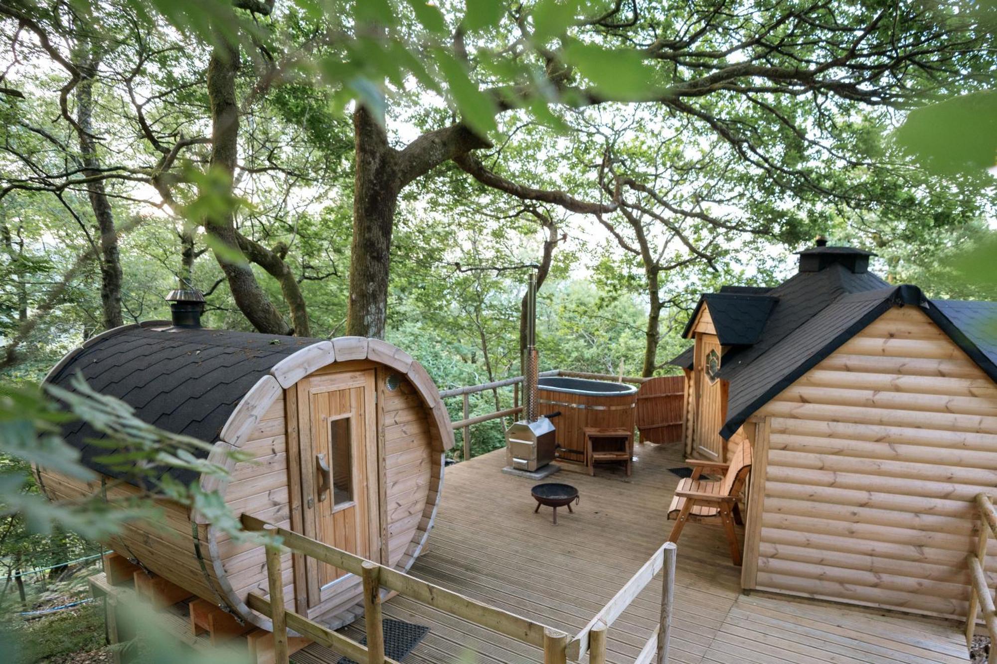Chestnut Tree House With Hot Tub & Sauna 巴茅思 外观 照片