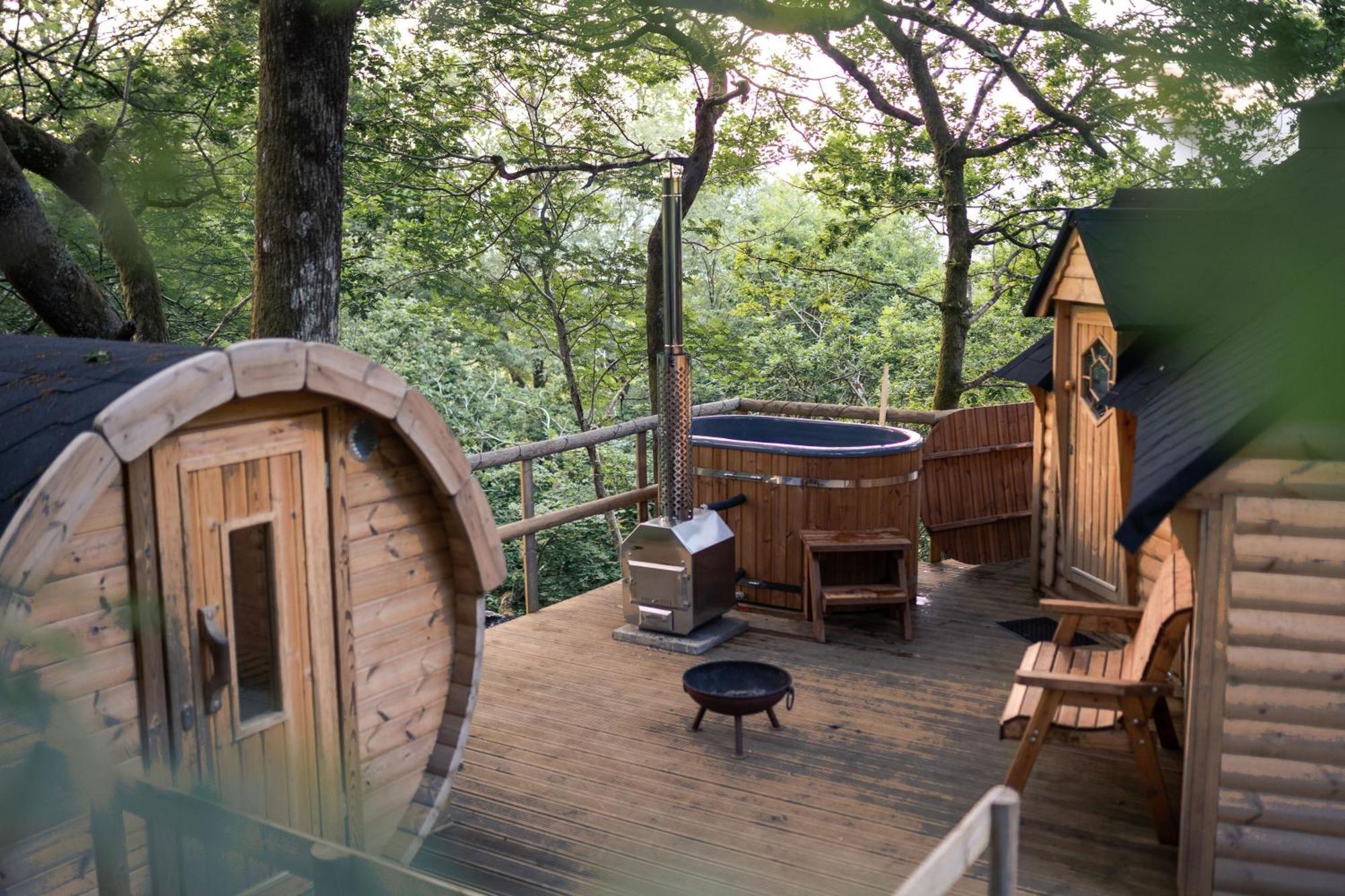 Chestnut Tree House With Hot Tub & Sauna 巴茅思 外观 照片